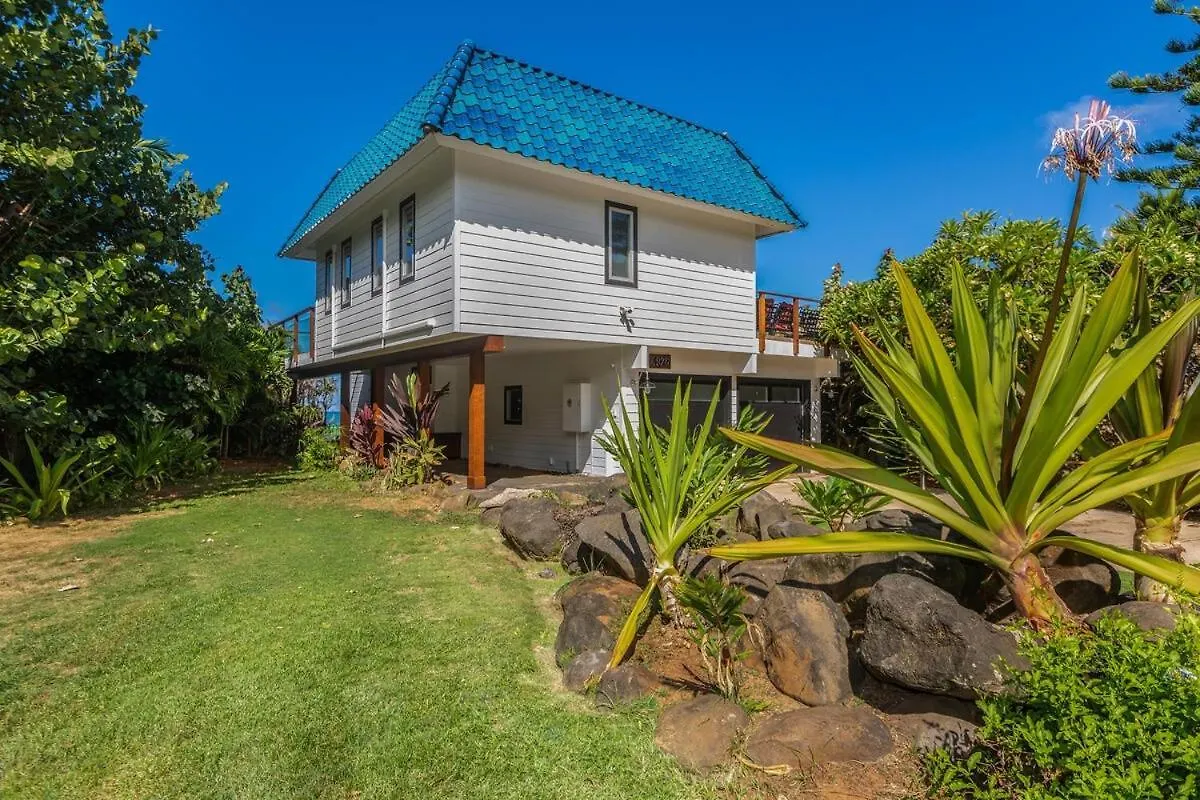 Bond House Home Anahola